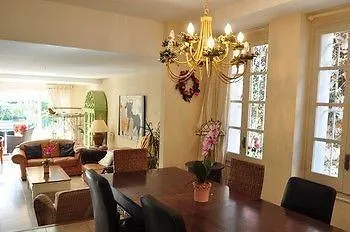 Hello Apartments Sitges Levantina